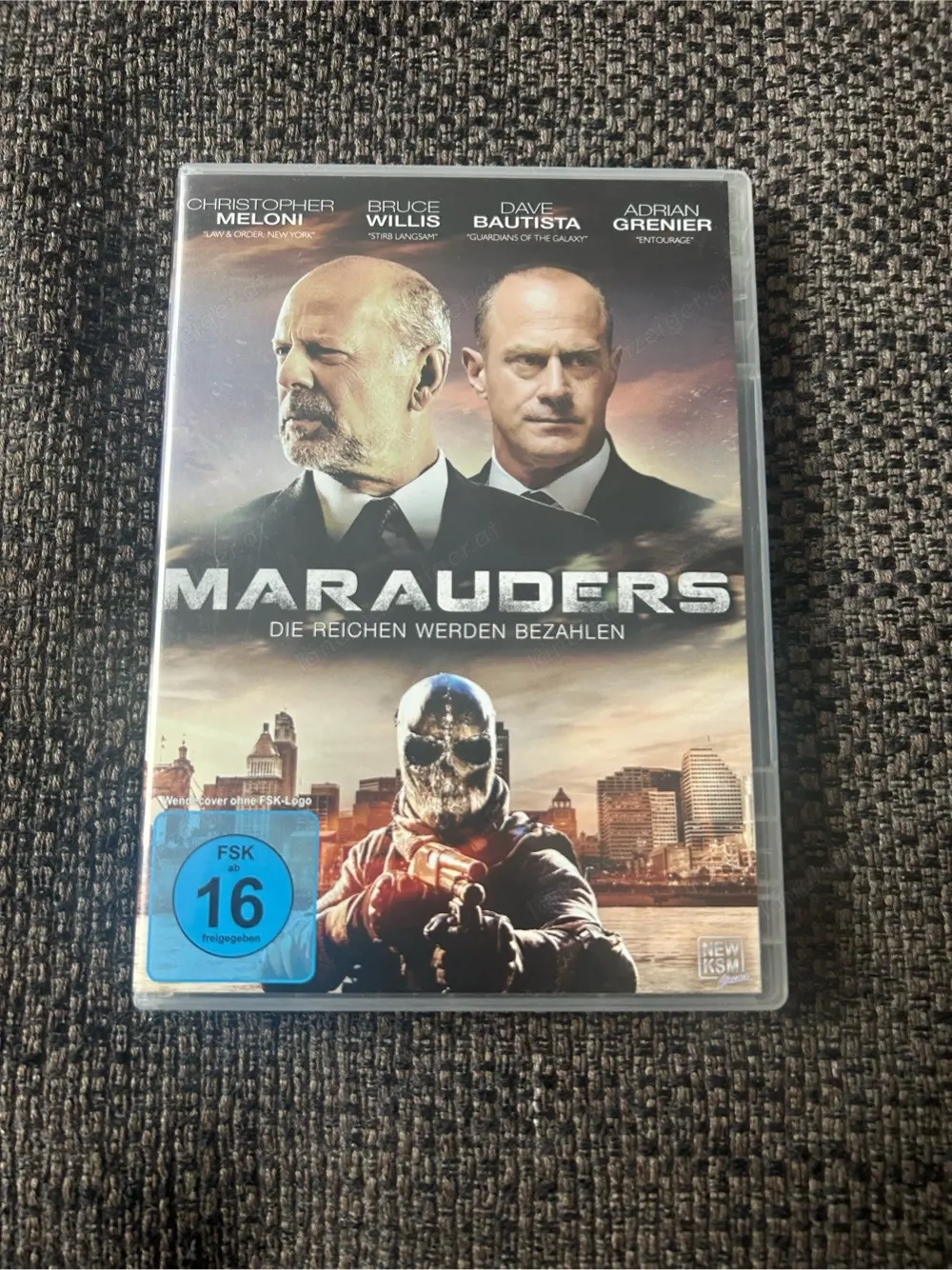 DVD Marauders, Bruce Willis