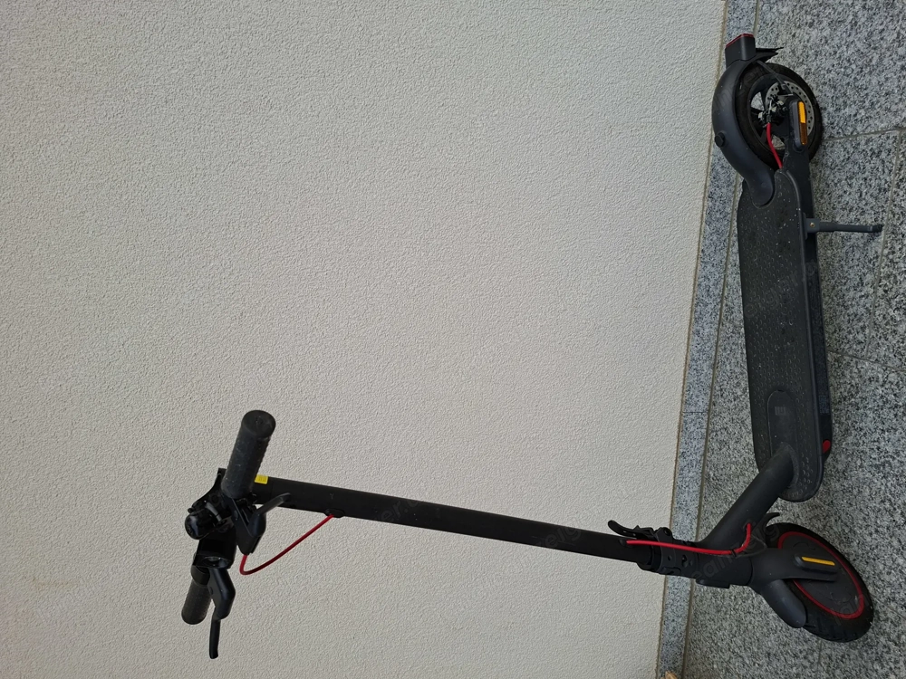 Xiaomi Mi Electric Scooter 