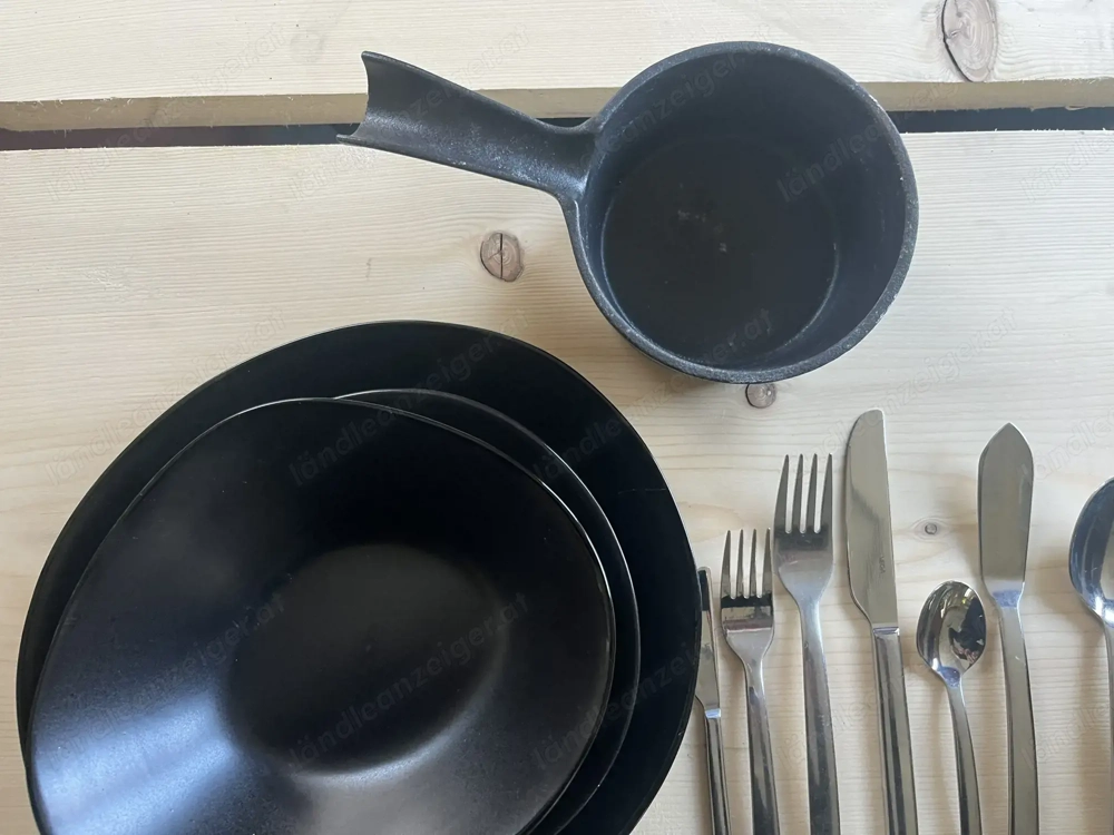 Geschirr und Besteck bis zu 100fach