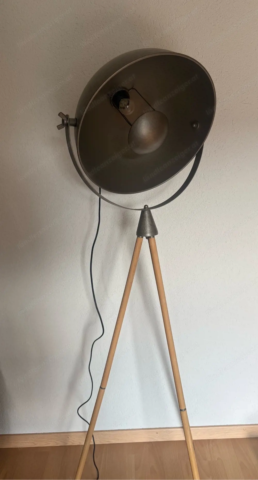 Moderne Stehlampe
