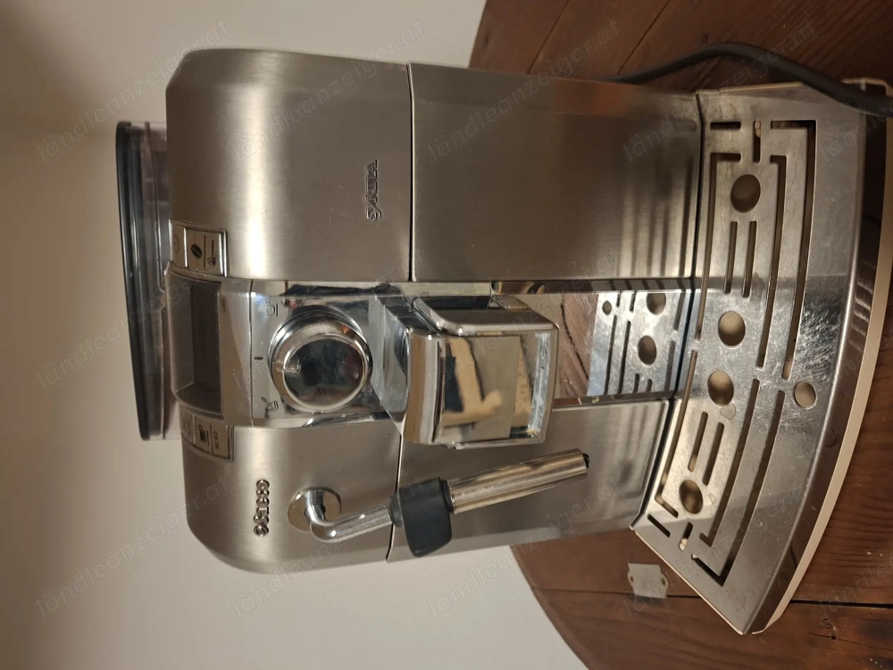 Saeco Kaffemaschine aufgrund einer Neuanschaffung günstug abzugeben.