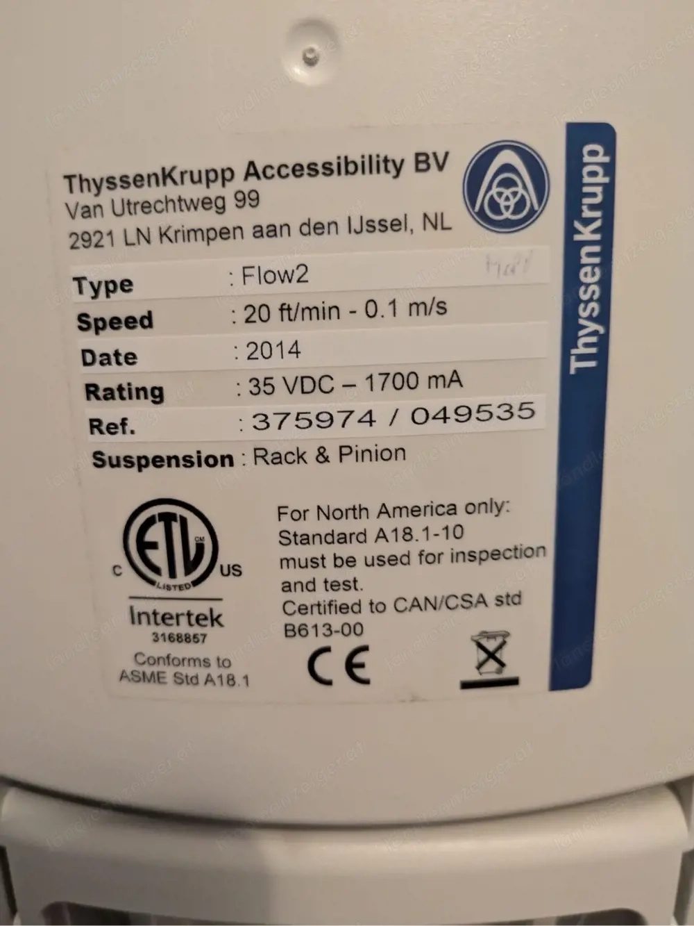 Treppenlift ThyssenKrupp Flow 2 für kurvige Treppen