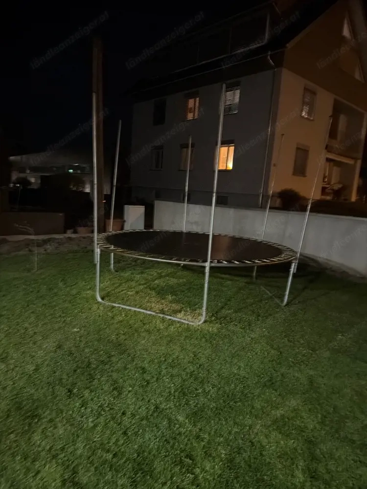 Trampolin zu verschenken