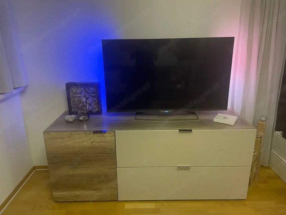 Moderne TV-Kommode