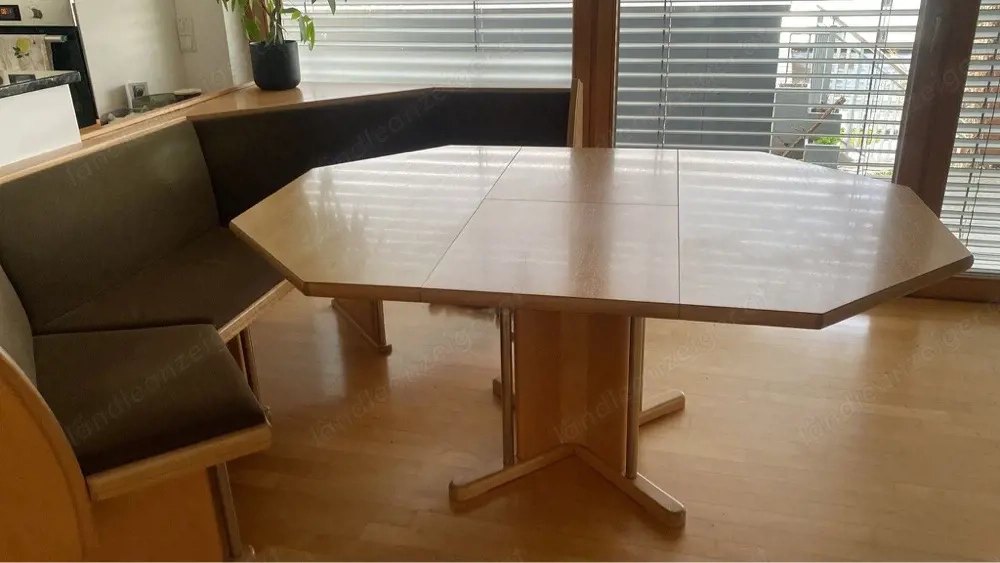 Esstisch mit Eckbank