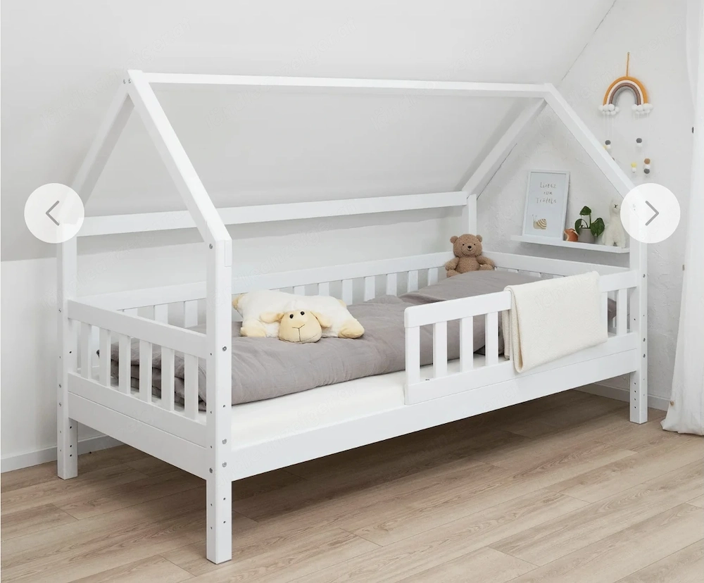 Hausbett mit Matratze 