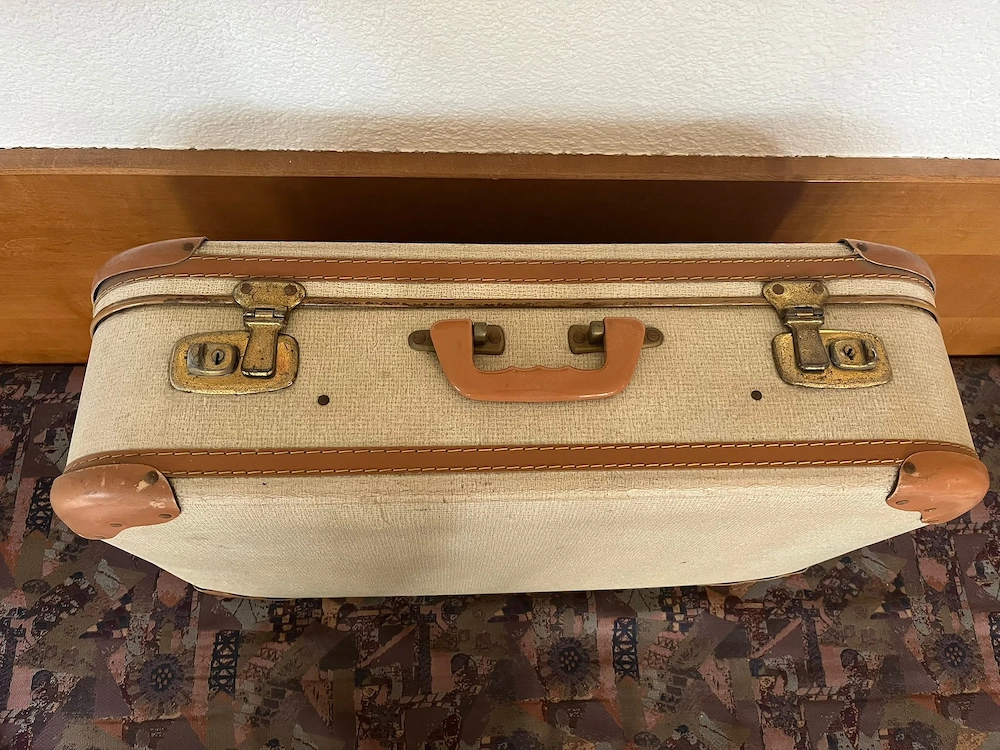 Wunderschöner uralter Koffer - antik