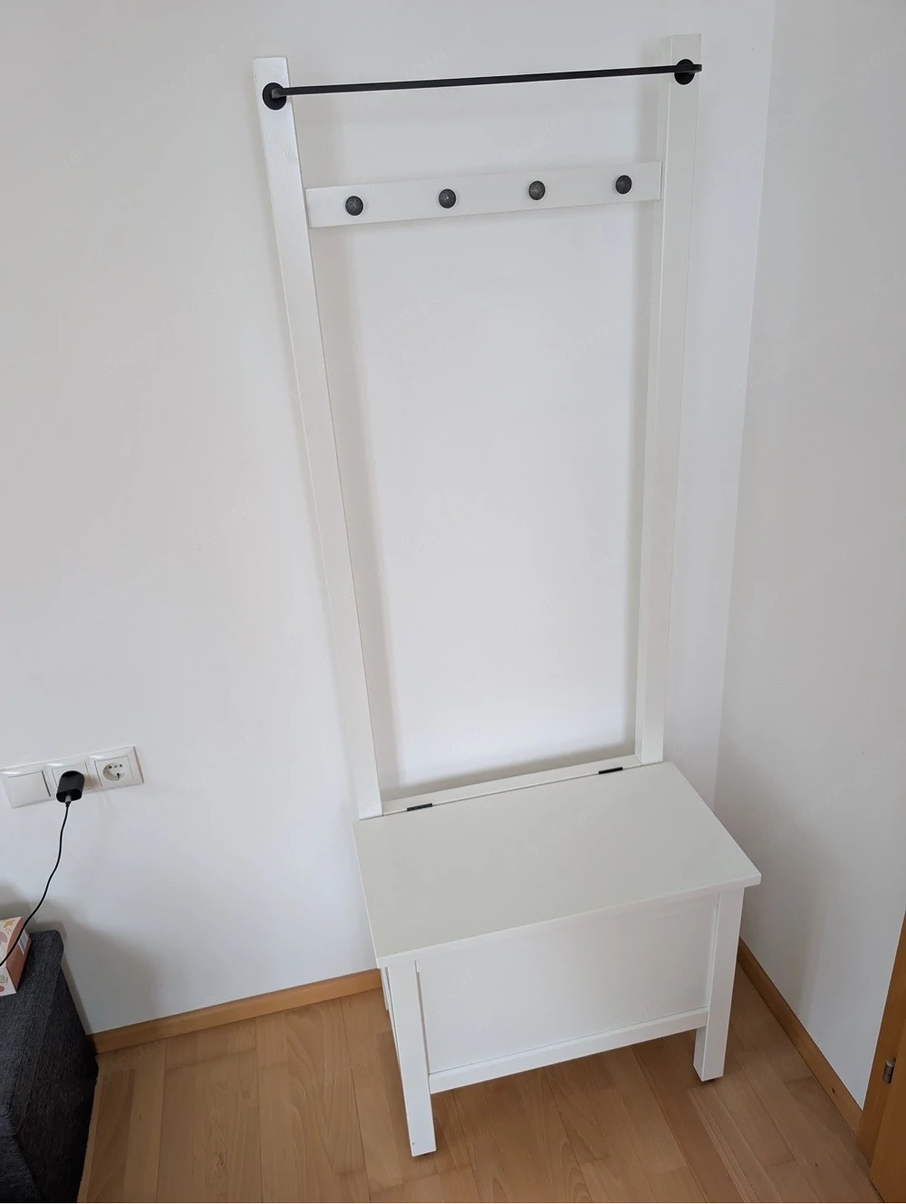 Garderobe mit Sitzbank & Stauraum   weiß