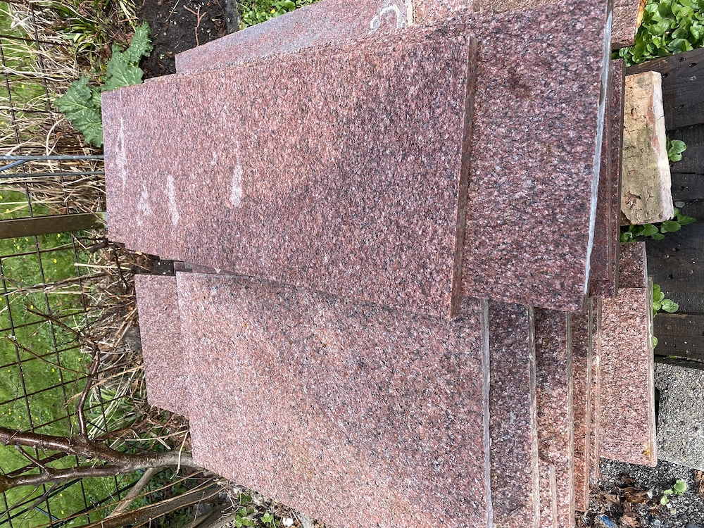 Hochwertige Granitplatten für Häuslebauer , Renovieren oder Umbauen 