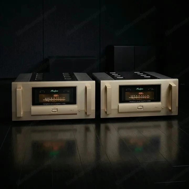Accuphase A-200 Monoblock Power Amplifer ( Pair )