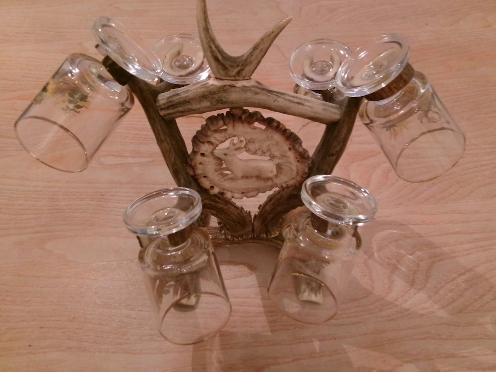 Geweih Schnapsglashalter für 6 Gläser