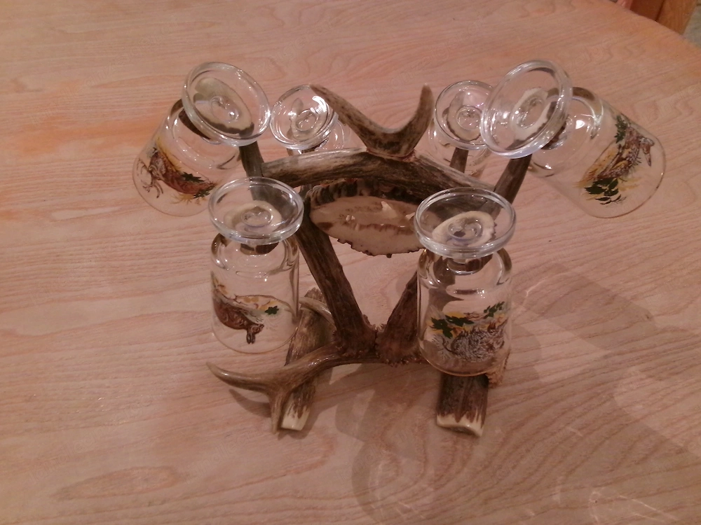 Geweih Schnapsglashalter  - 6 Gläser 