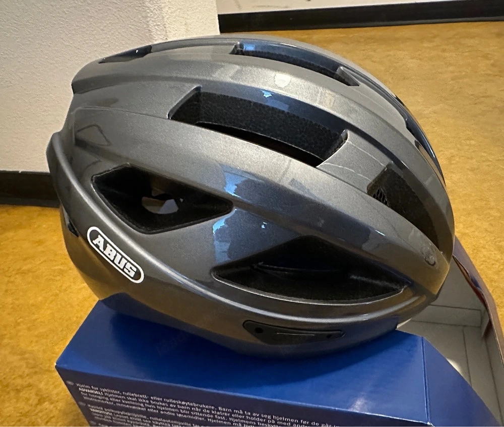 Fahrradhelm neu   ABUS Macator (Größe M 52 58)