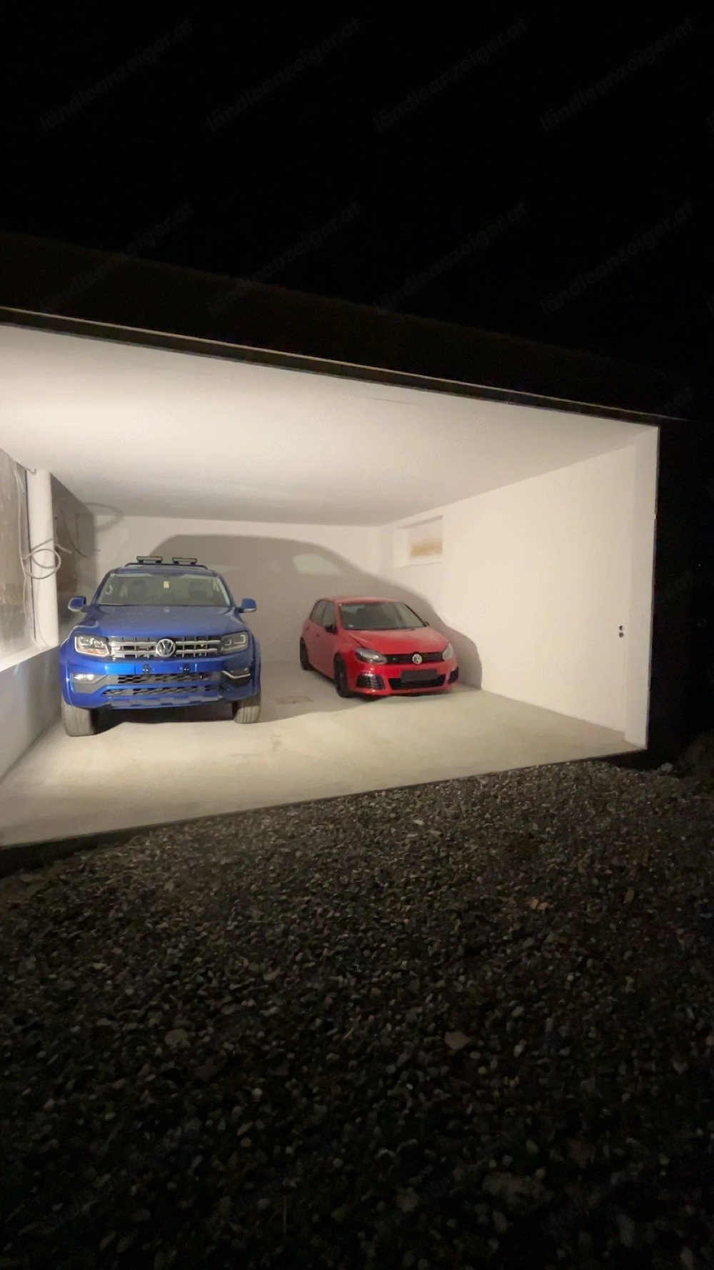 Doppelgarage zu Vermieten  