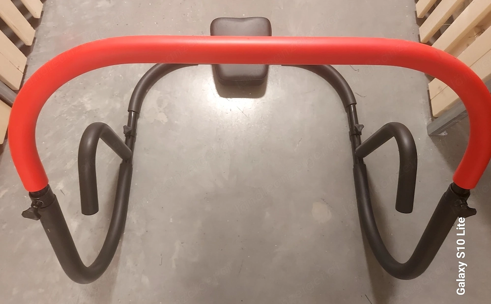 Bauchmuskeltrainer 