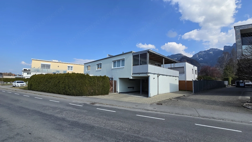 4,5 Zimmer Gartenwohnung einer Doppelhaushälfte zentral in Hohenems