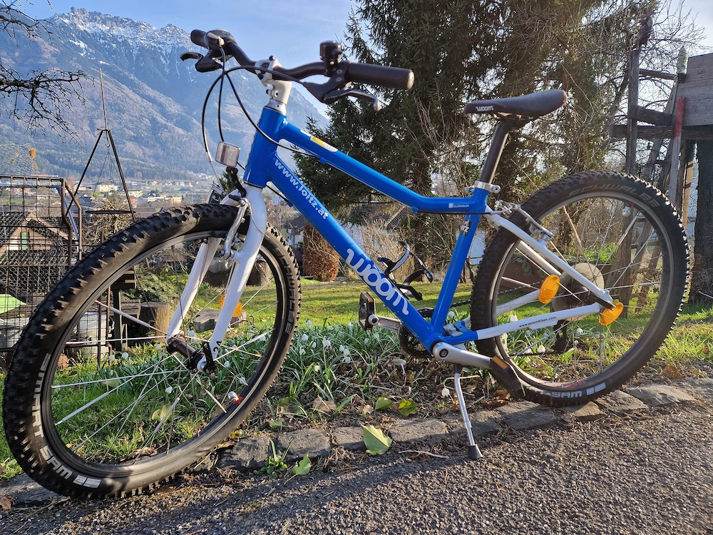 Woom 5 Kinderfahrrad in blau