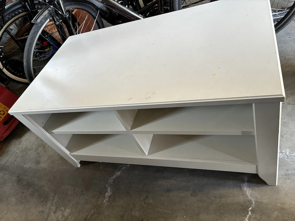 TV Board zu verschenken 