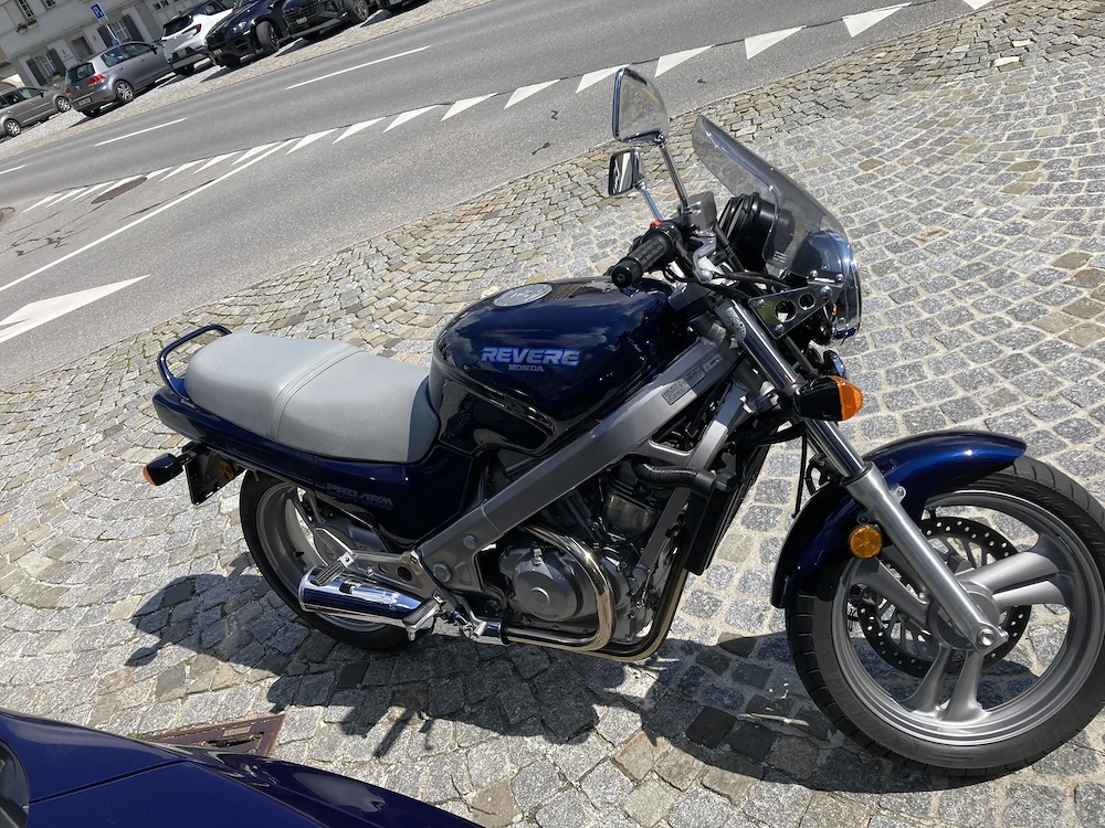 Honda Revere NTV 650