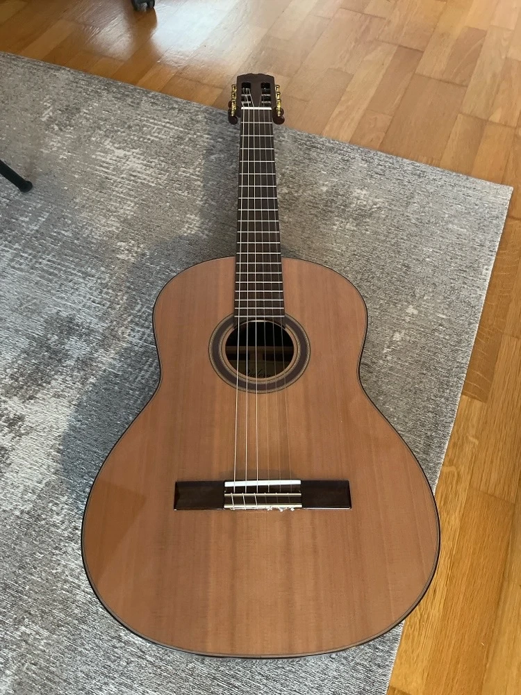 Quasi neue Akustik Gitarre zu verkaufen 