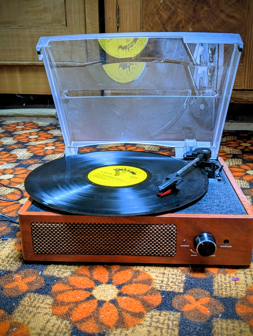 Plattenspieler und Platten 