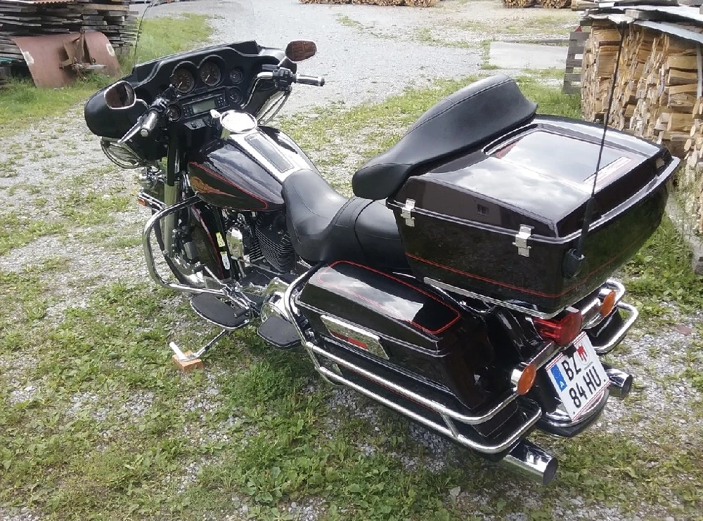 Harley Davidson -E-Glide-FLHTC