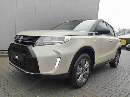 Suzuki Vitara 1.4 Mild-Hybrid Comfort+ 4x2 Neu Modell 4x4 GL+...