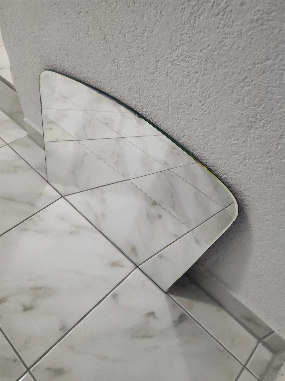 Spiegel und Ablage zu verschenken 