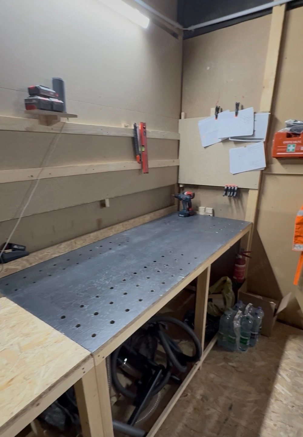 Lagerraum bzw. Holz-Werkstatt, Hobbyraum...