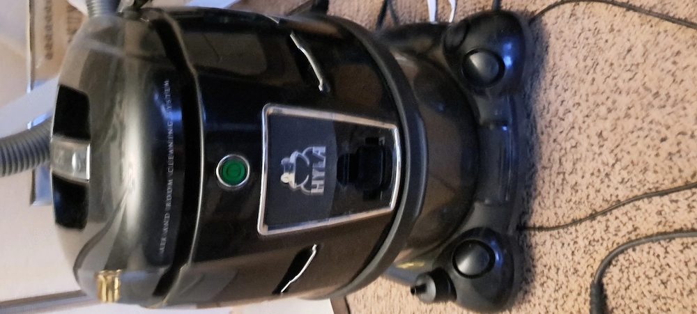 Hyla EST Staubsauger 