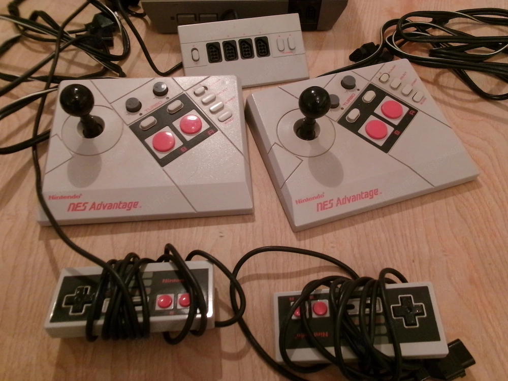 Nintendo System + Controller + Joystick 