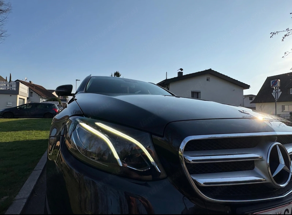 Mercedes  E 220 CDI Avantgarde  360 kamera