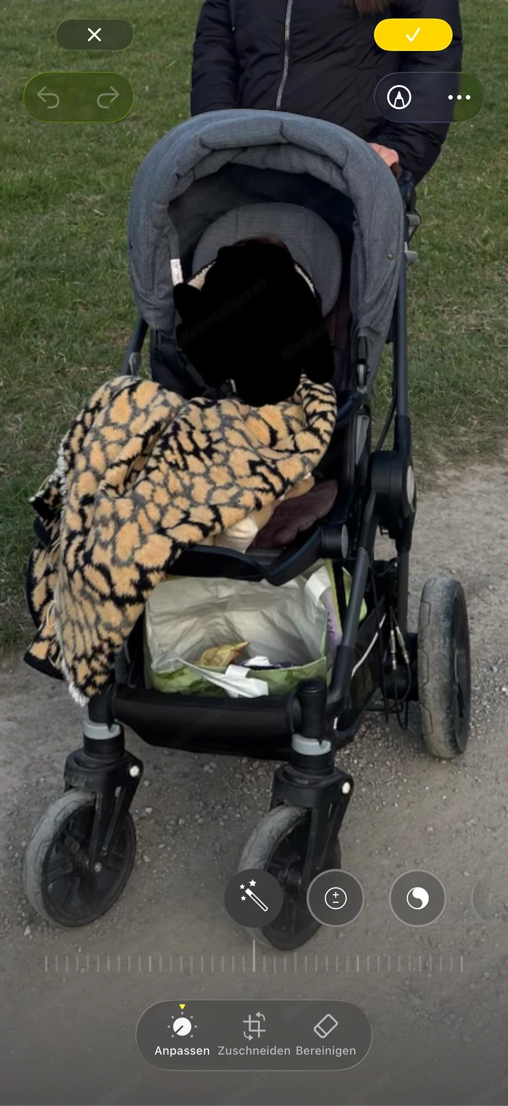 Kinderwagen + Maxi Cosi + Windeln zu verschenken