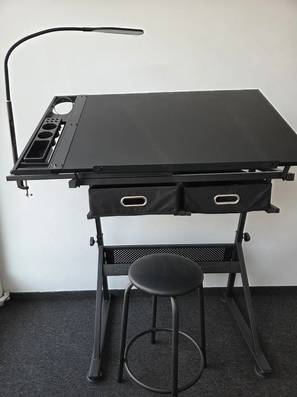 Zeichentisch, auch für Laptop geeignet