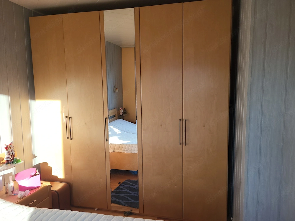 Schlafzimmer zu verkaufen