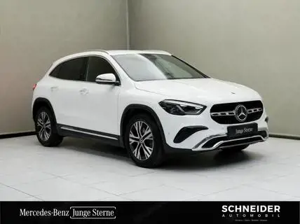 Mercedes-Benz GLA 200 d 4MATIC Progressive el.Heck SpurW  SpurH