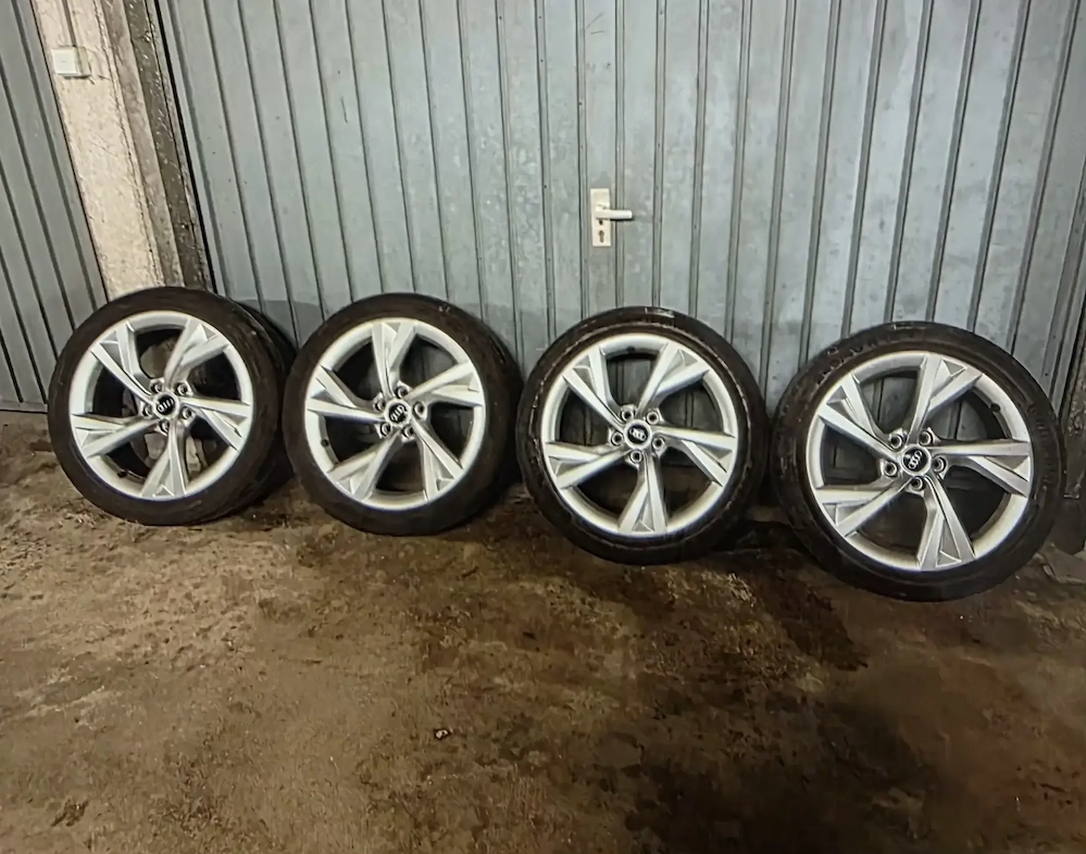 Audi A4 - 8 W Felgen 18 Zoll (Sommerreifen)