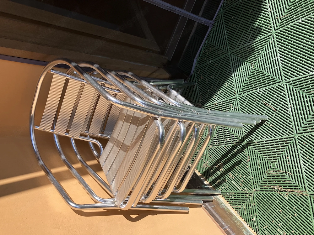 Gartentisch & Stühle 