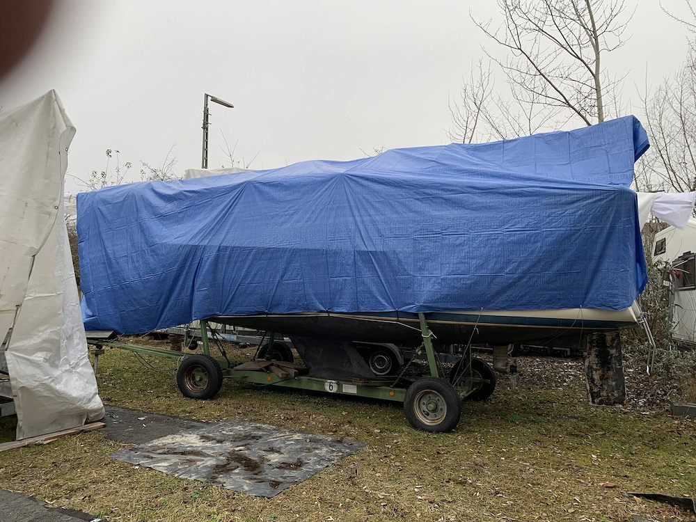 Suche Winterlager Stellplatz für Segelboot auf Hänger