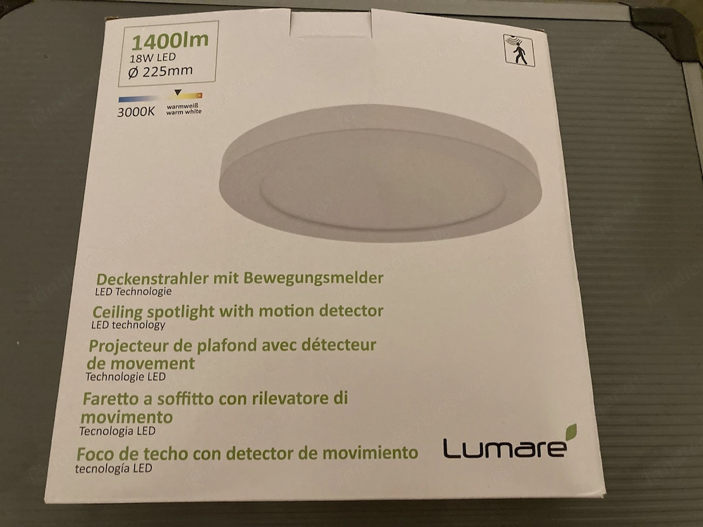 Originalverpackte LED-Leuchte mit Sensor