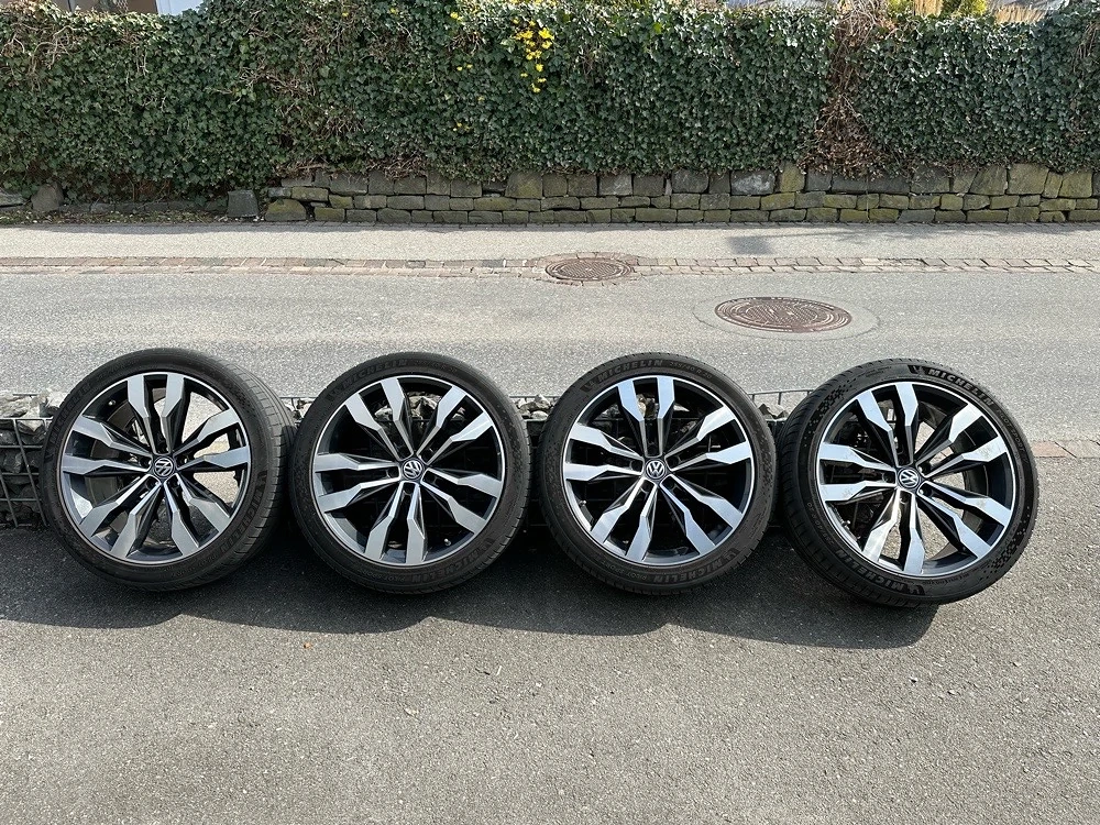 Suzuka VW 20 Zoll Sommer Kompletträder