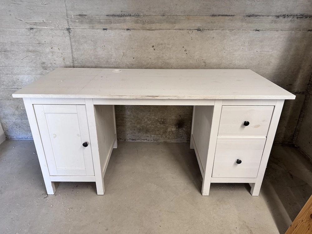 Ikea Hemnes Schreibtisch gratis Massivholz