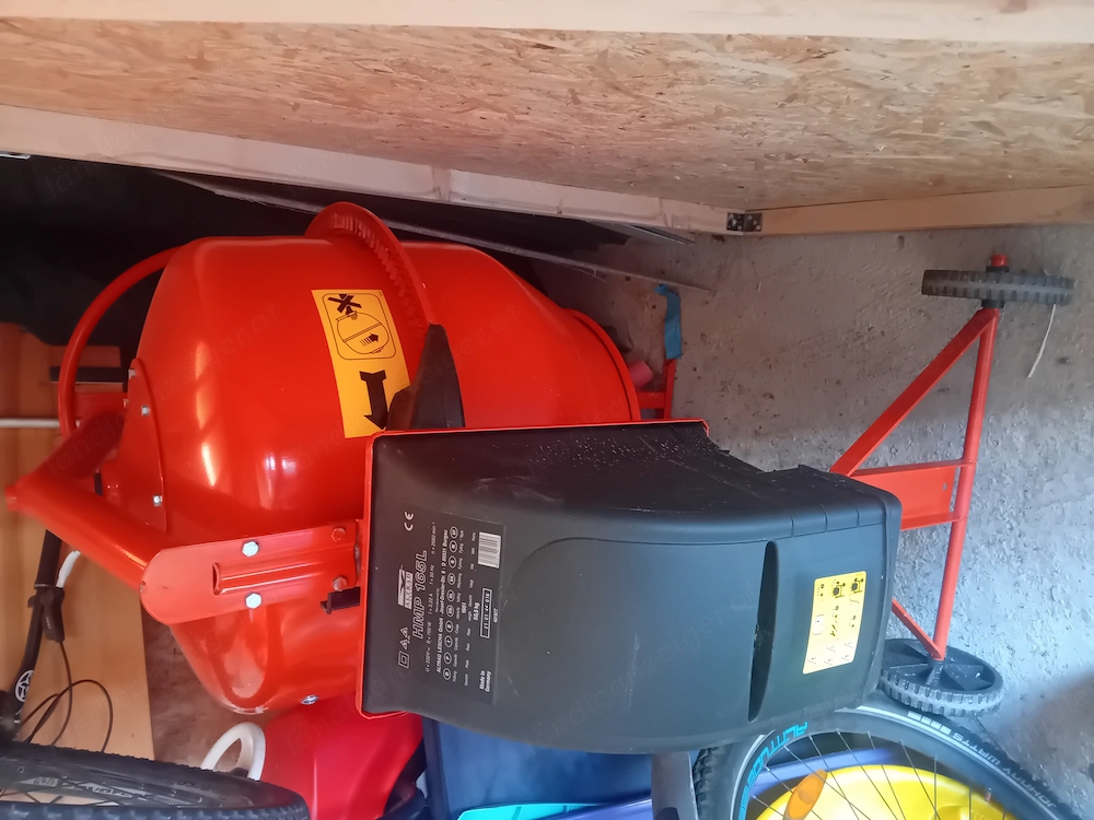 Neue Betonmischmaschine Altrad mit Siebtrommel