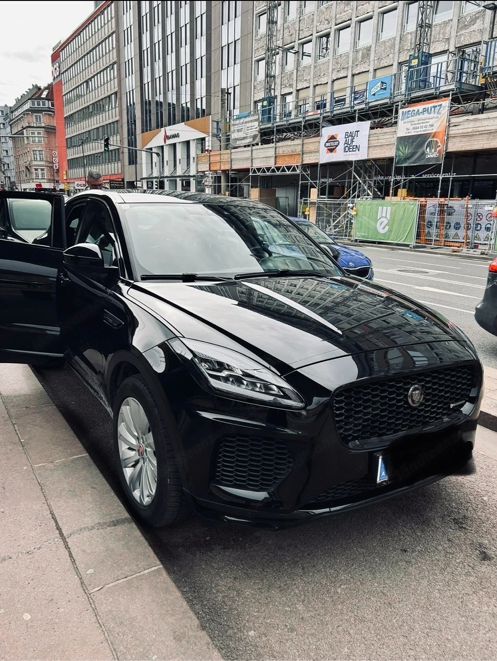 Jaguar E-Pace R-Dynamic SE, Allrad - Vollausstattung, Scheckheftgepflegt