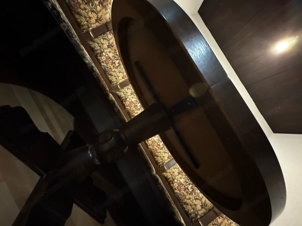 Eckgruppe mit Tisch für 8 Personen