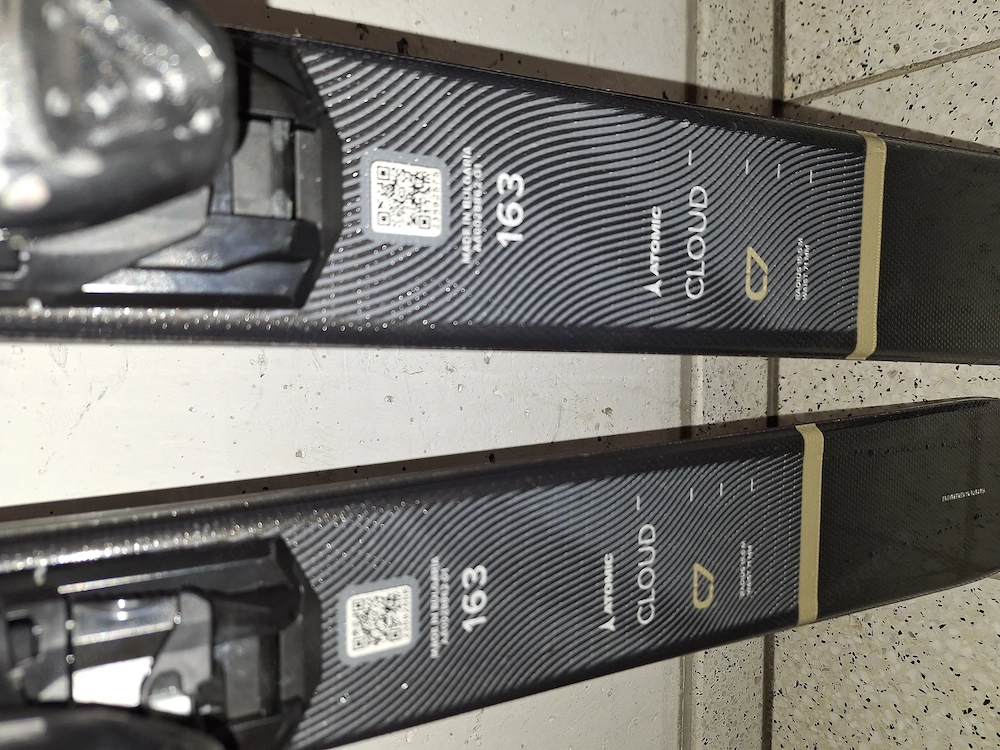 Neue ATOMIC Schi 163 cm