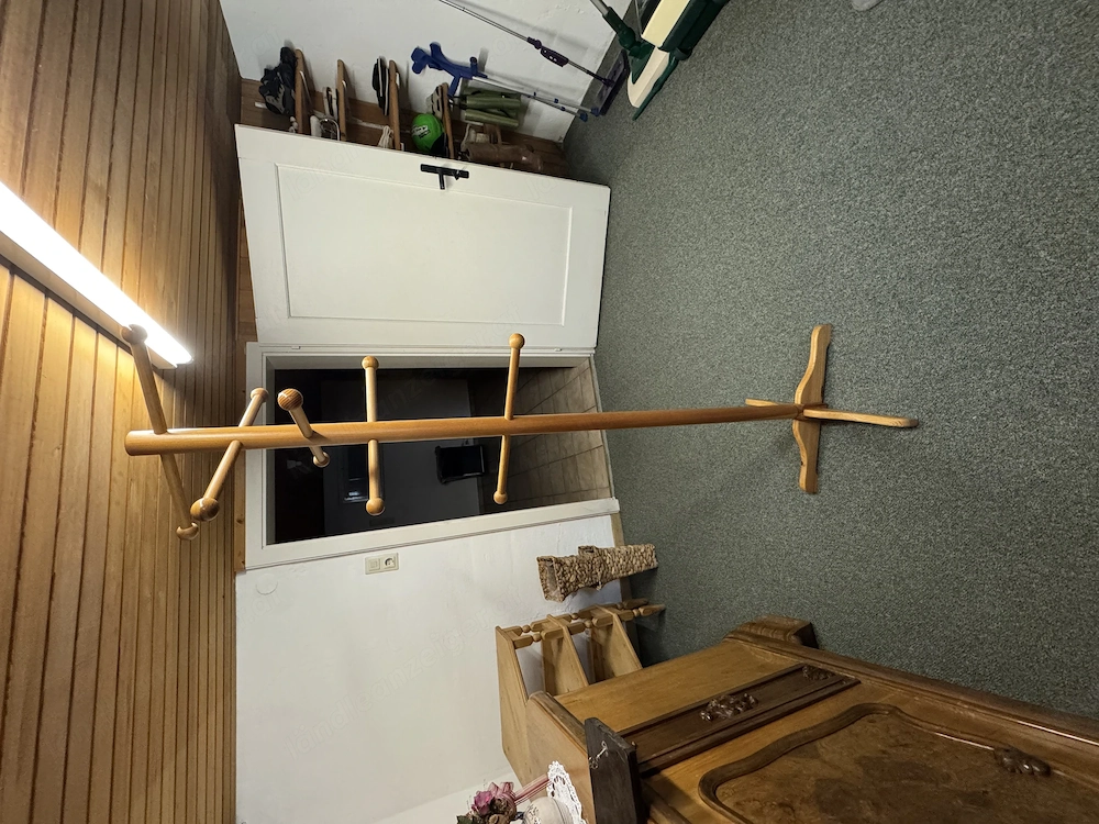 Vollholz Kleiderständer 