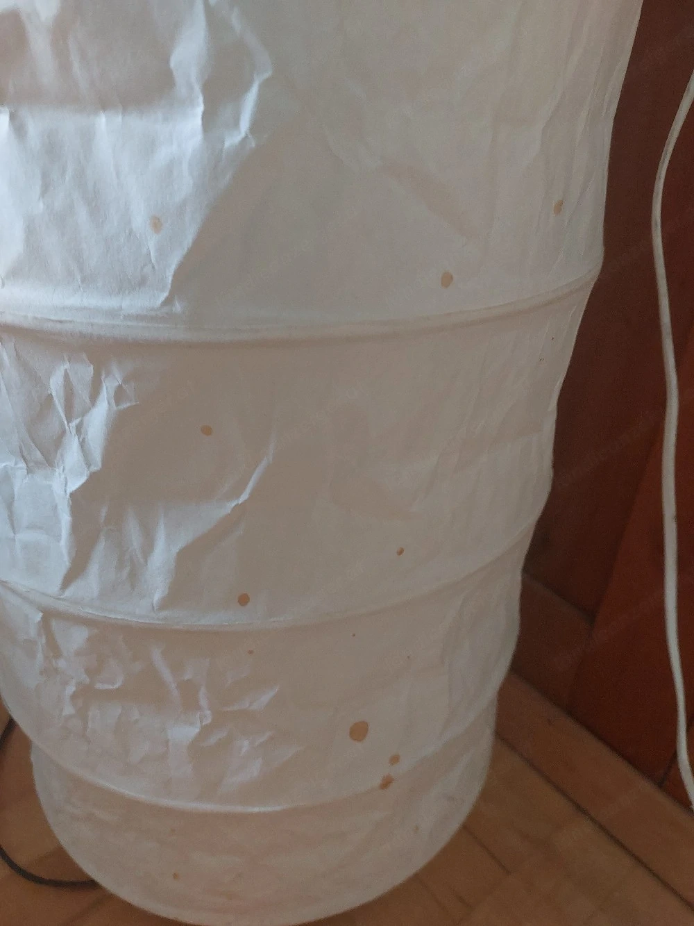 Ikea Stehlampe mit Papier