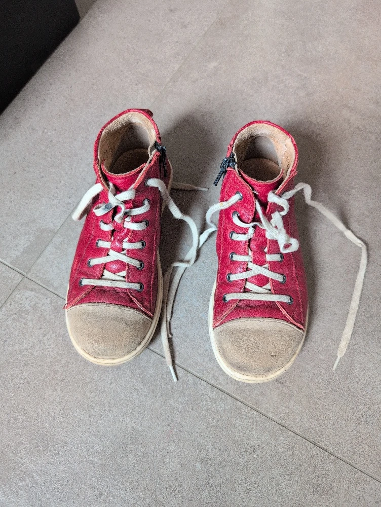 Waldviertler Frühlingsschuhe rot Gr 31