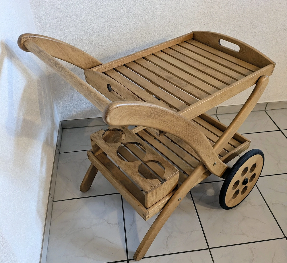 Servierwagen aus Holz